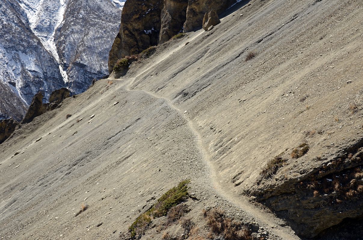 17 Steep and Unstable Scree Slope On The Lower Trail From Tilicho Peak Hotel To Tilicho Base Camp Hotel 
